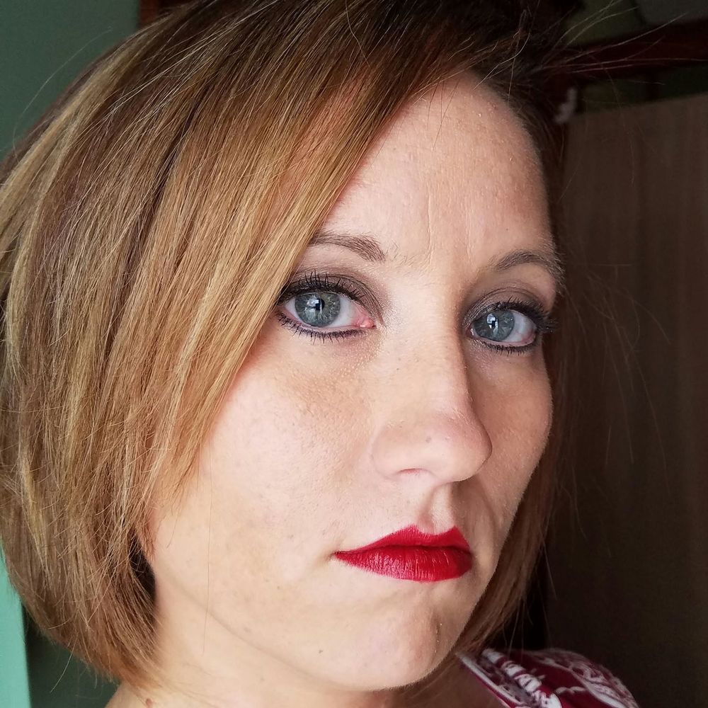 Meet your Posher, Alissa